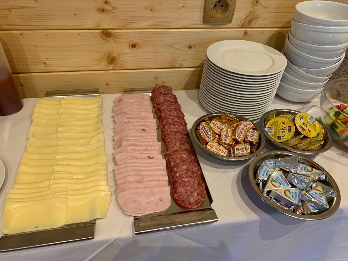 Penzion A Restaurace Vyhlidka Železná Ruda المظهر الخارجي الصورة
